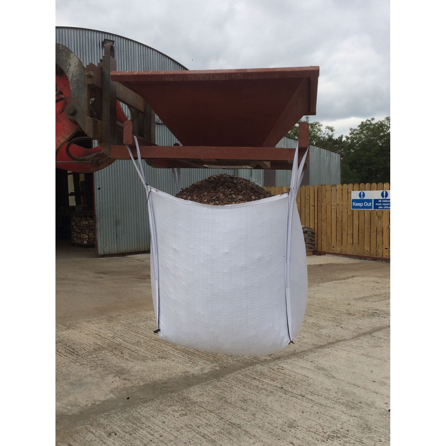 ✓3 x 1 TON BAG RUBBLE BULK BAGS BUILDERS GARDEN WASTE JUMBO ONE TONNE DUMPY  SACK | eBay